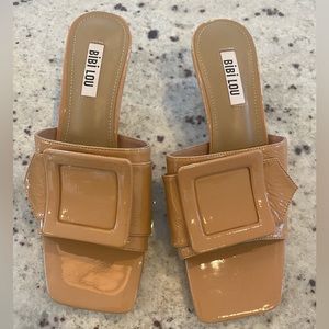 Bibi Lou camel patent leather kitten heel mule shoes 37 or 7 new in box NWT